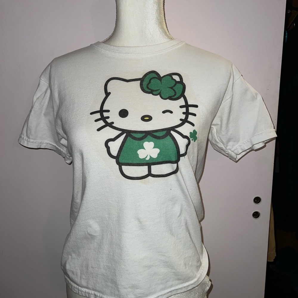 Hello Kitty Kids T-Shirt - perfect for St. Patrick’s Day! - Picture 10 of 10